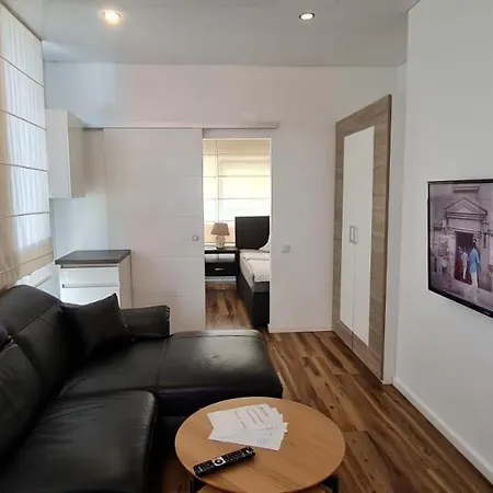 公寓 Handwerkerwohnung-monteurunterkunft *