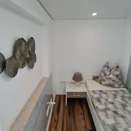 Apartment Handwerkerwohnung-monteurunterkunft *