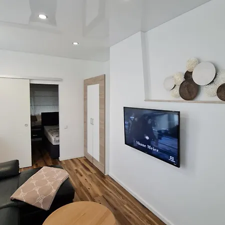 Handwerkerwohnung-monteurunterkunft Apartamento *