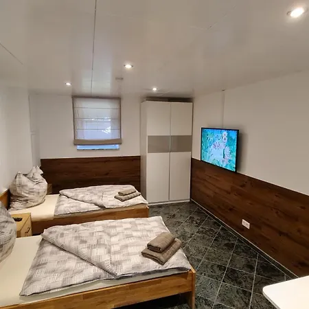 公寓 Handwerkerwohnung-monteurunterkunft *